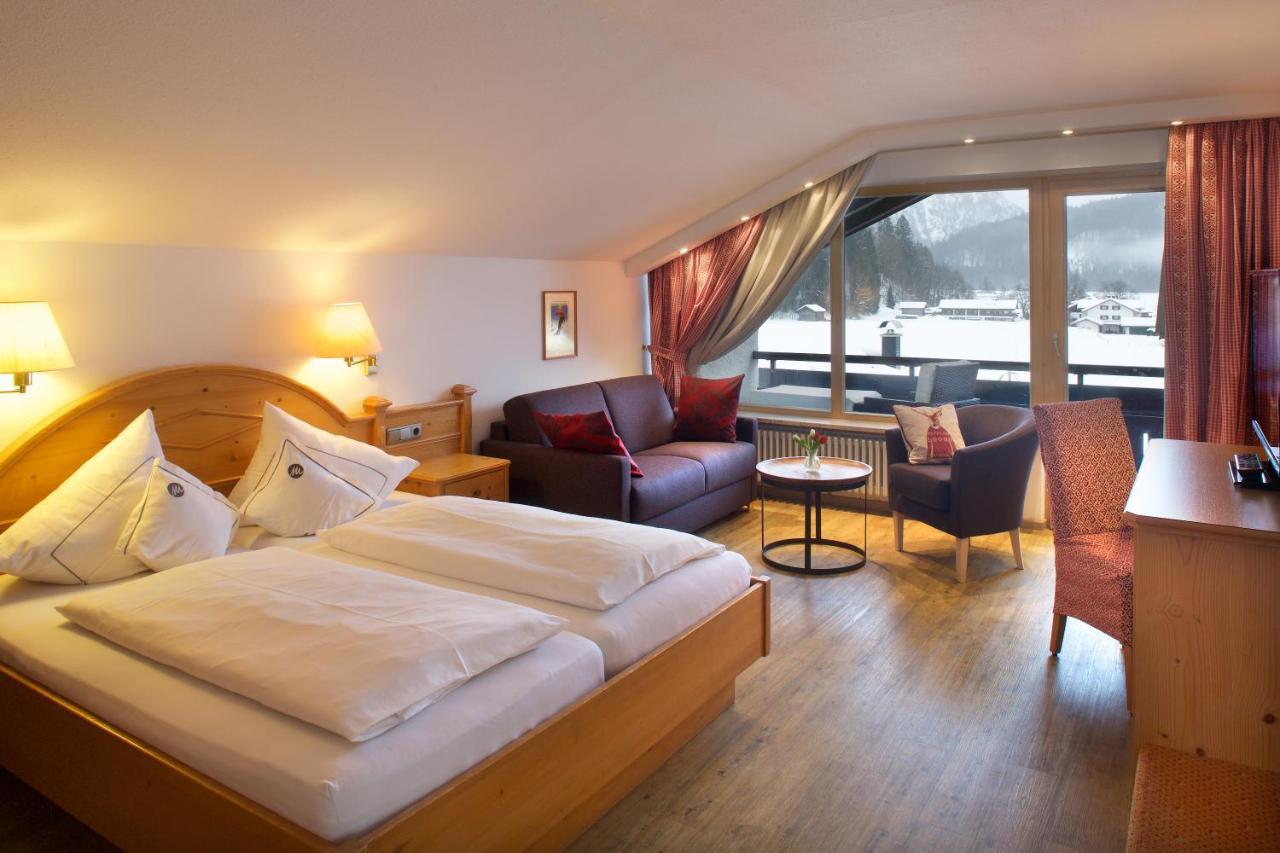 Hotel Menning ***S Oberstdorf Luaran gambar